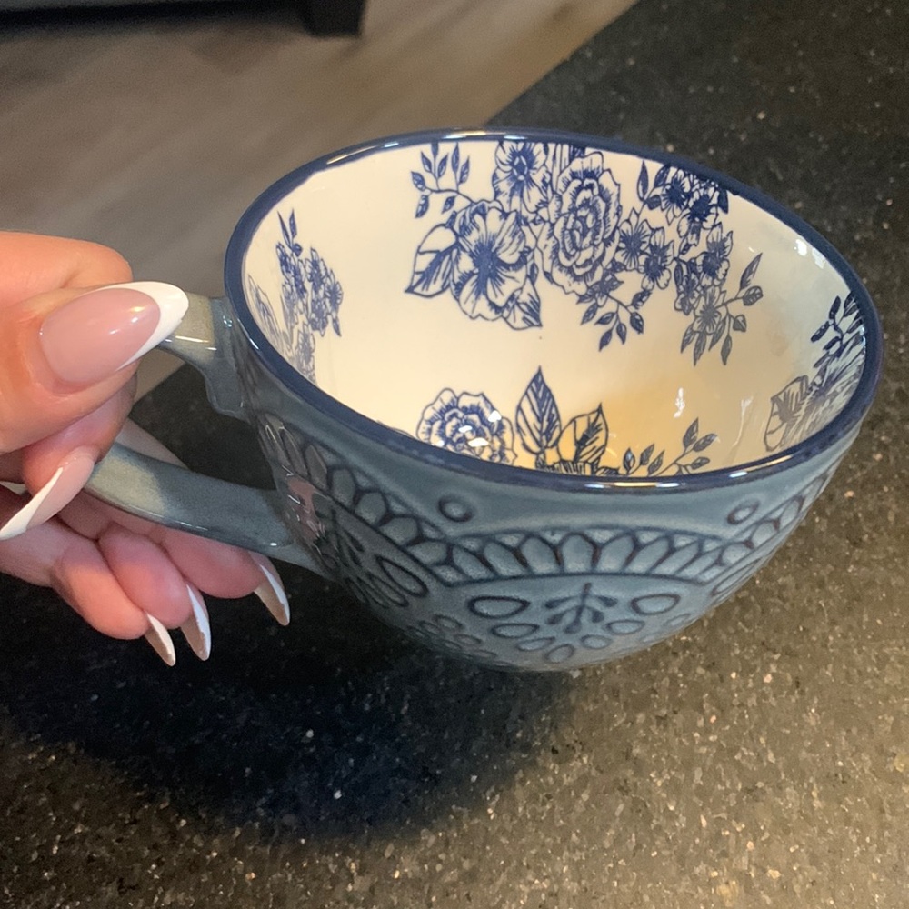 Pfaltzgraff Gabriela Blue 12-Ounce Mug